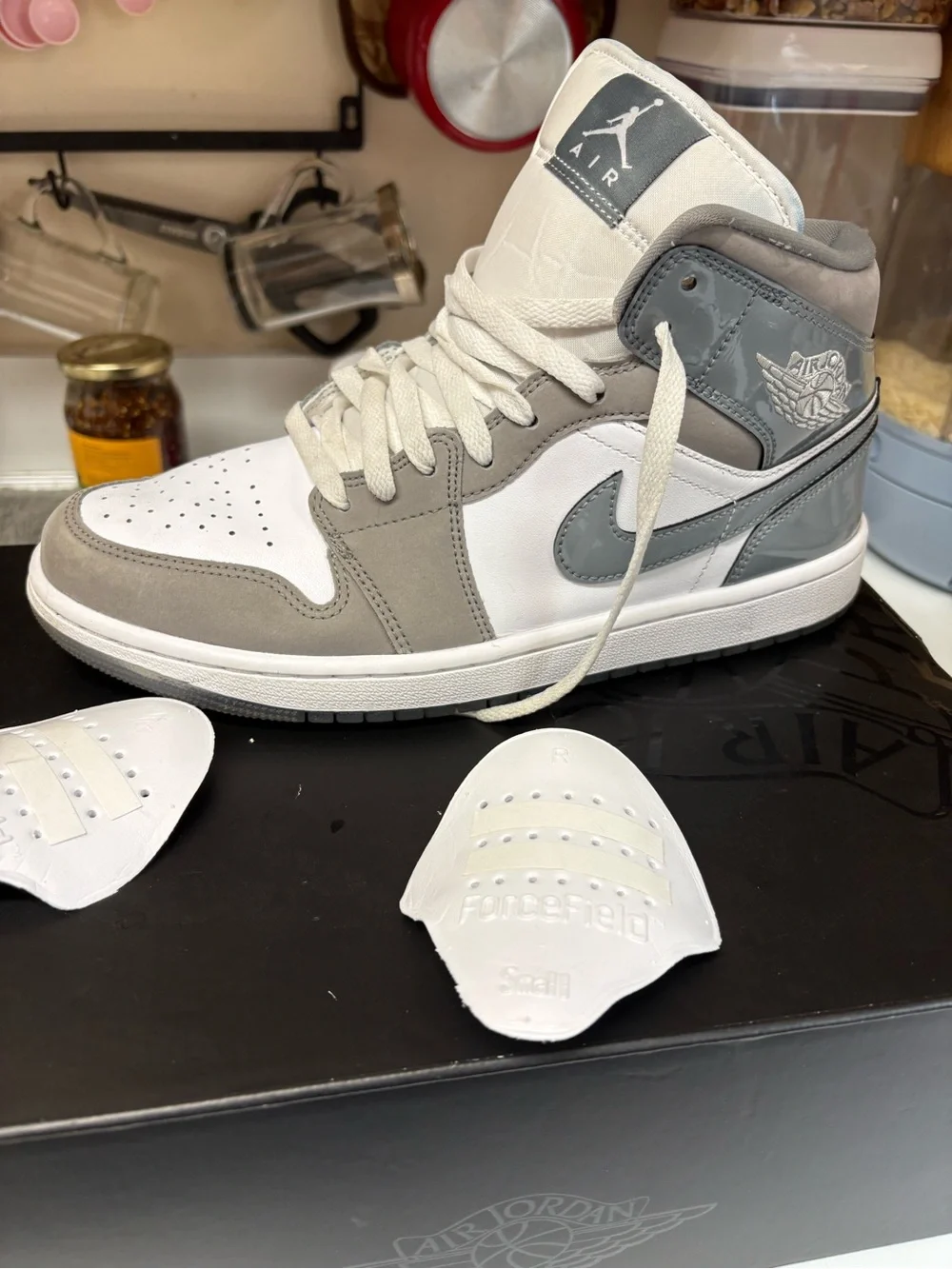 Nike Jordan men’s ' High-Top Sneakers in Grey and White sz 9.5 excellent